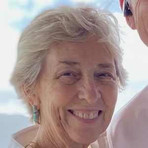 Meet your Posher, Evelyn